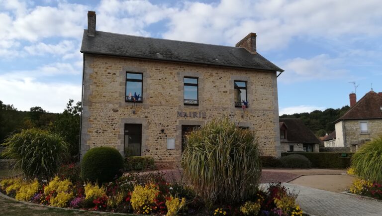 Lire la suite à propos de l’article Projet d’implantation d’une seconde antenne relais : dossier consultable en mairie